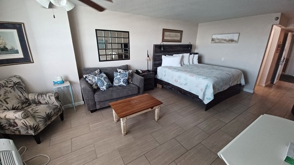 OCEAN VIEW SOUTH STUDIO - KING OR QUEEN Photo 10