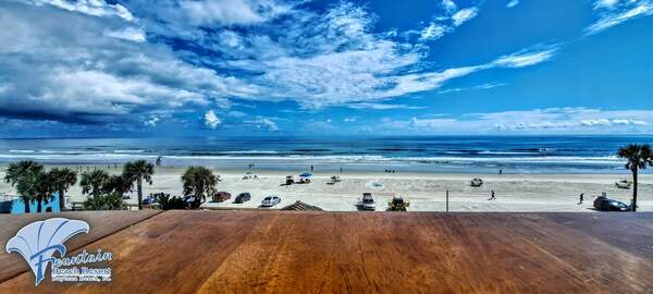 OCEAN FRONT STUDIO - w/ Two Queen Beds Photo 13